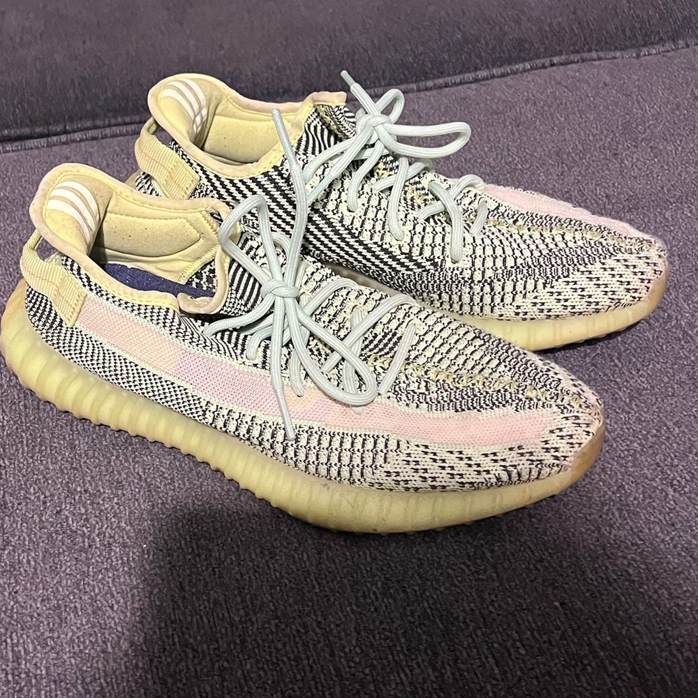 Neon green knit Yeezy 350 size 10.5 in great condition. 100% authentic. No box